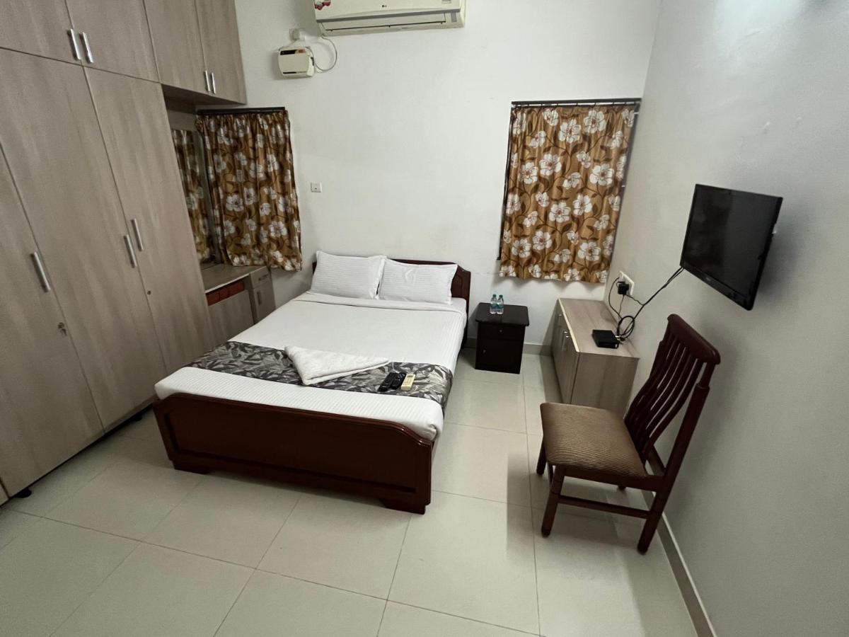 Avuraa Hospitality India Hotel Chennai Exterior photo