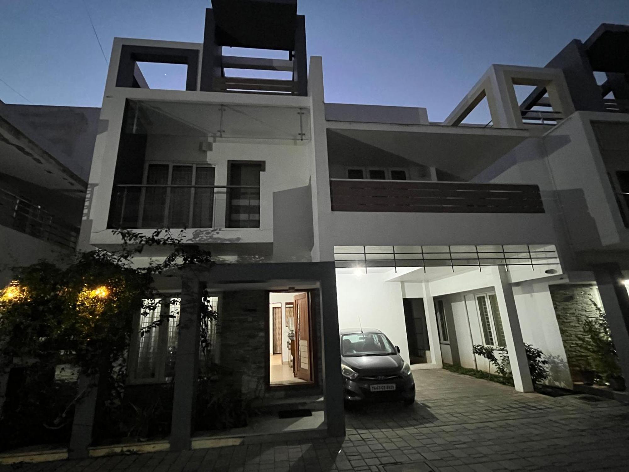 Avuraa Hospitality India Hotel Chennai Exterior photo